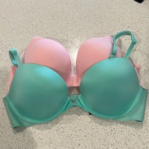 32C Spring time push up bras by Victoria secret 💕🌸